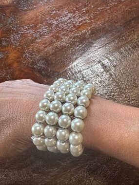 Classic Ivory Pearl Multi-Strand Stretch Bracelet - Women Jewelry